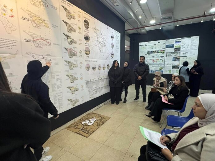 طلبة هندسة العمارة في جامعة البترا ينجزون تصاميم إعادة تأهيل تلال الفوسفات ضمن المبادرات الملكية طلبة هندسة العمارة في جامعة البترا ينجزون تصاميم إعادة تأهيل تلال الفوسفات ضمن المبادرات الملكية