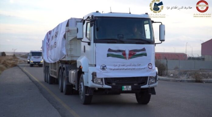 غرفة صناعة عمان والأردن ترسل 357 طن من المواد الغذائية لشمال قطاع غزة