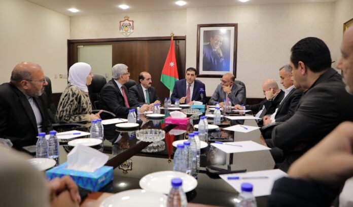 النواب في مؤسسة الاذاعة والتلفزيون .. ماذا حدث ؟؟