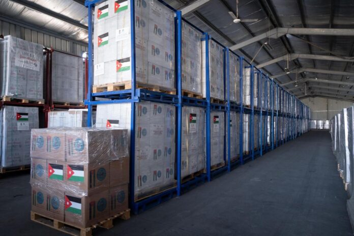 استكمال إرسال أكبر قافلة مساعدات إلى غزة اليوم