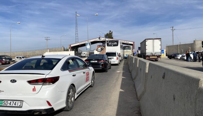 مصدر مسؤول : السماح لهؤلاء السوريين بدخول المملكة دون موافقة مسبقة مصدر مسؤول : السماح لهؤلاء السوريين بدخول المملكة دون موافقة مسبقة