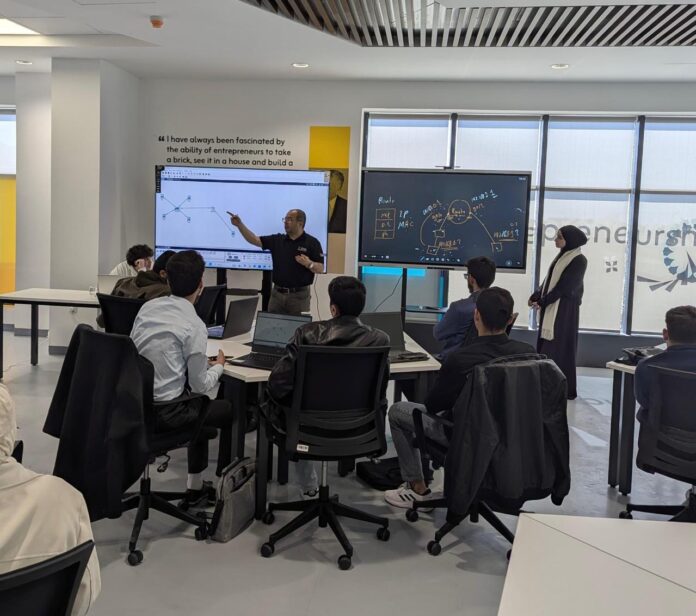 منصّة زين والمركز الأردني للتصميم والتطوير يطلقان أول برنامج للأمن السيبراني لطلاب العقبة منصّة زين والمركز الأردني للتصميم والتطوير يطلقان أول برنامج للأمن السيبراني لطلاب العقبة