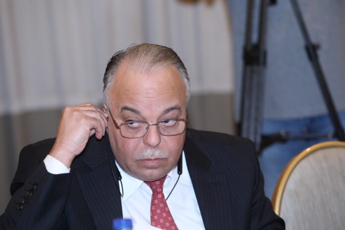 الدكتور منذر الحوارات