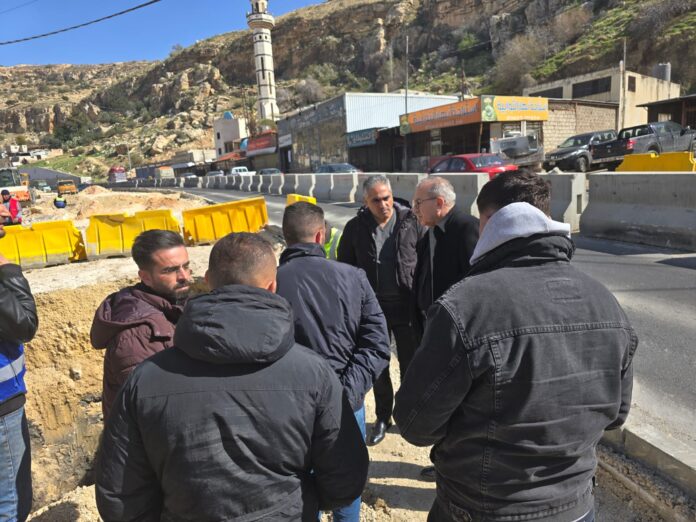 بدء العمل في مشروع إنشاء مهارب نجاة على طريق البحر الميت