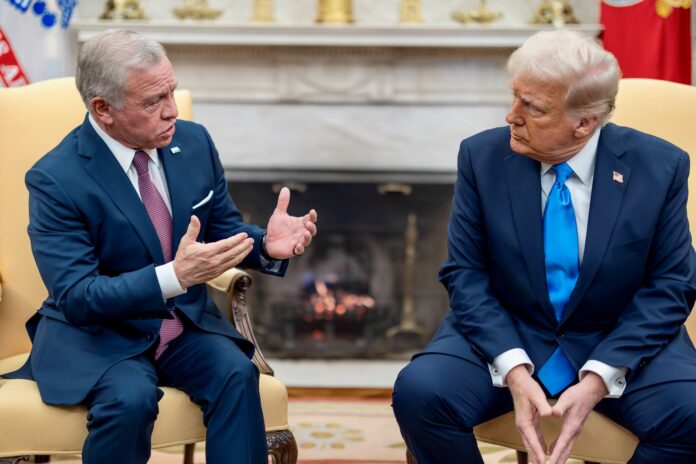 كما توقعه الرقيبات : لقاء ساخن حواريا وحاسم سياسيا كما توقعه الرقيبات : لقاء ساخن حواريا وحاسم سياسيا