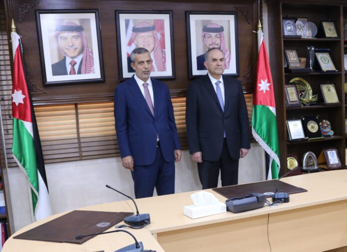 17 محاميا جديدا يؤدون اليمين القانونية أمام وزير العدل