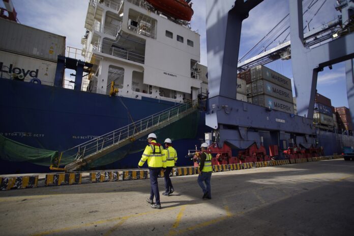 ارتفاع عدد الحاويات الواردة الى المملكة بنسبة 41.5 %