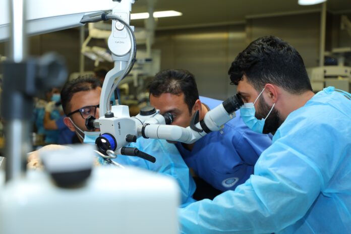 جامعة العلوم التطبيقية تستضيف دورة متقدمة في تشريح الدماغ والأعصاب بمشاركة دولية جامعة العلوم التطبيقية تستضيف دورة متقدمة في تشريح الدماغ والأعصاب بمشاركة دولية