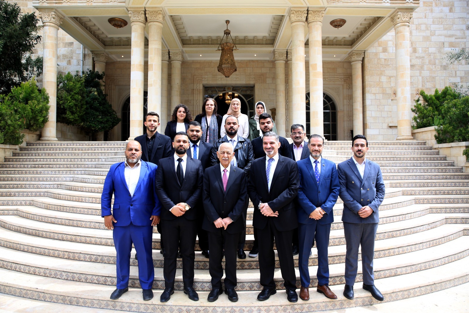 العيسوي يلتقي وفدا من جمعية الشباب للتنمية الثقافية