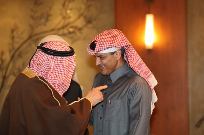 السفير آل ثاني يقيم مأدبة إفطار رمضانية بحضور رجالات دولة (صور)