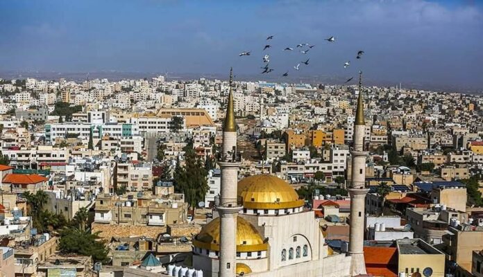 مادبا : إتلاف 7639 كيلو غرام مواد غذائية