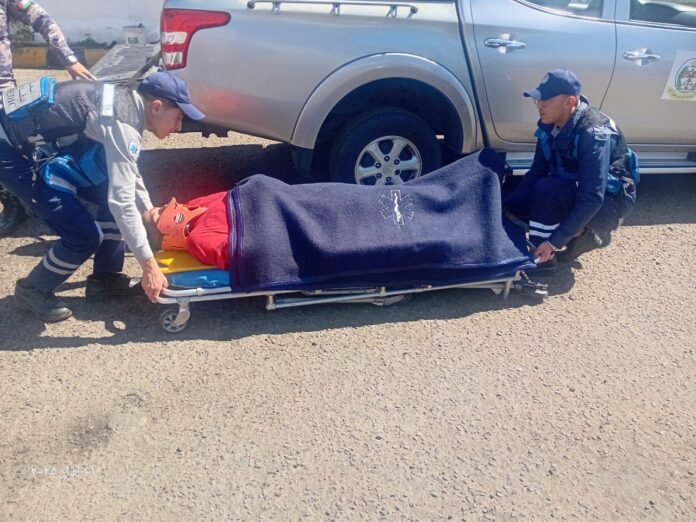 يقظة مسعف دفاع مدني تسهم في إنقاذ حياة شخص .. ماذا فعل ؟