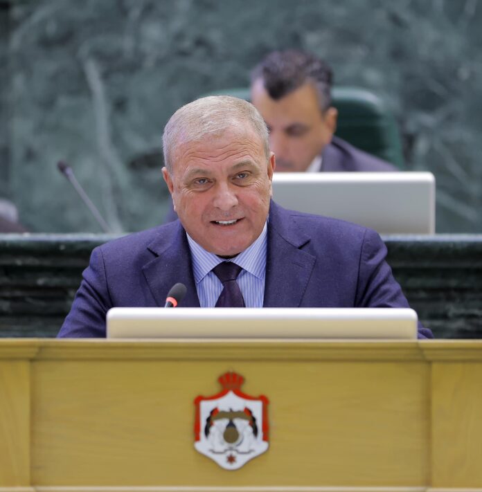 النائب عطية يطالب رئيس الوزراء باطلاع النواب على نتائج زيارته الى واشنطن