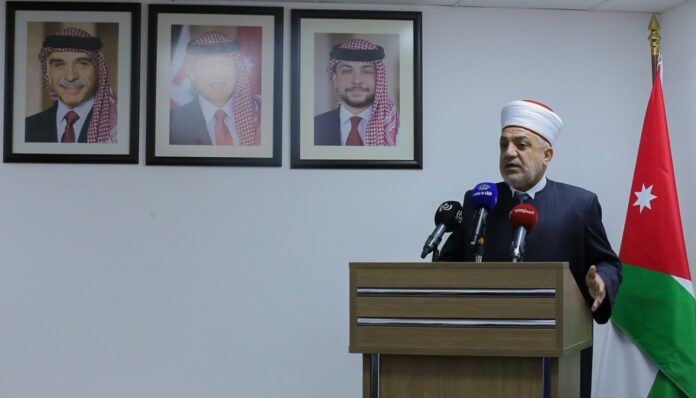 وزير الاوقاف: تعديلات تستهدف طرح الصكوك بدلا من السندات وزير الاوقاف: تعديلات تستهدف طرح الصكوك بدلا من السندات