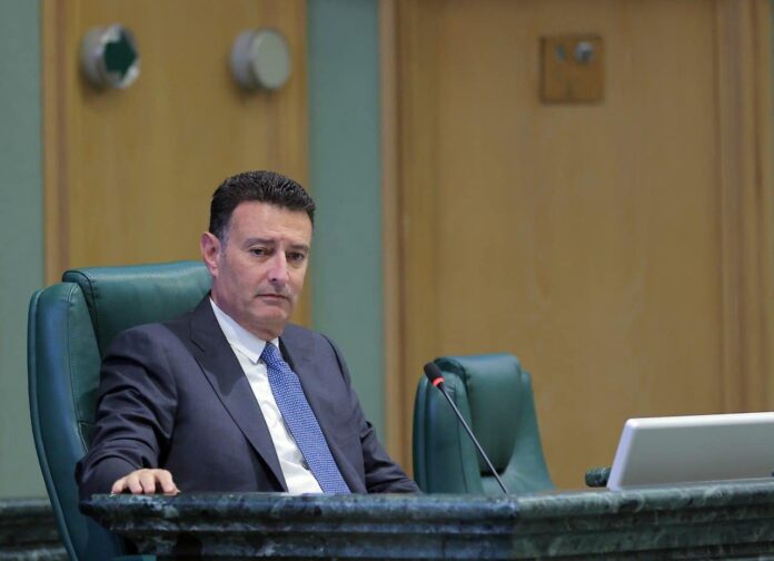 الزعبي لرئيس مجلس النواب : اليوم غزالتك رايقة !!