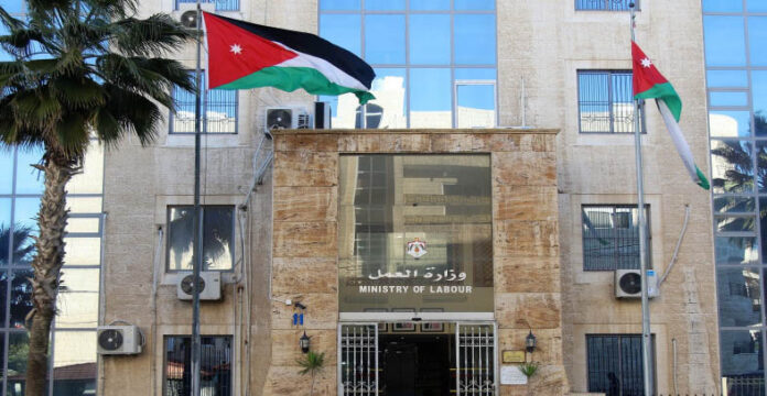 العمل: 7818 زيارة تفتيشية في الربع الأول للعام الحالي العمل: 7818 زيارة تفتيشية في الربع الأول للعام الحالي