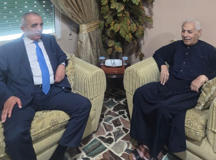 وزير الثقافة يزور الفنان يوسف الجمل ويطمئن على صحته