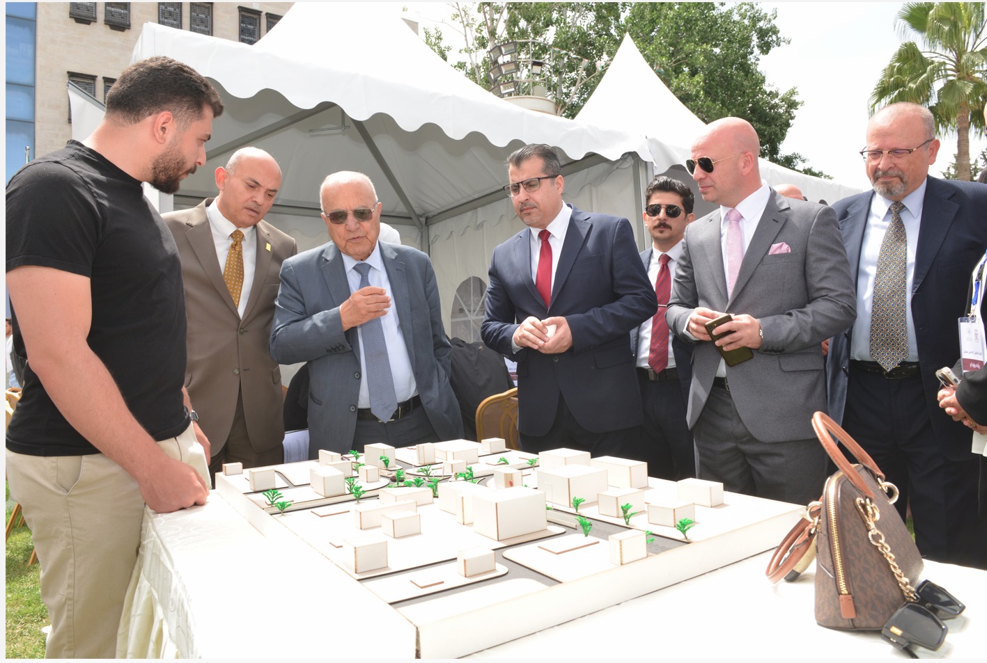 رئيس جامعة البترا يفتتح فعاليات اليوم الوظيفي الخامس عشر