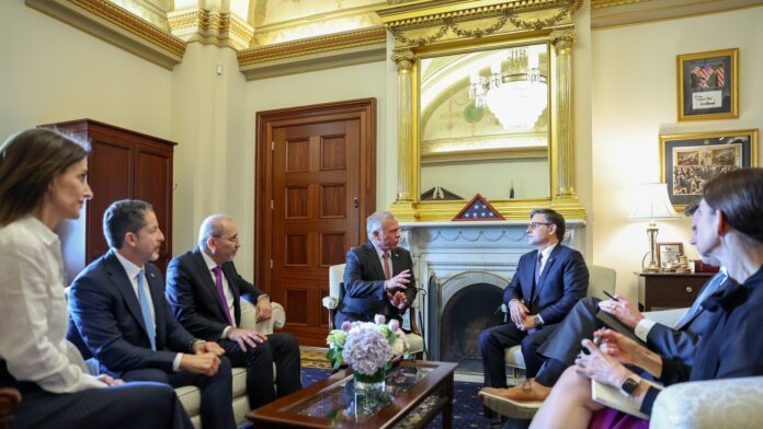 الملك يلتقي رئيس مجلس النواب الأمريكي ولجان بمجلسي الشيوخ والنواب