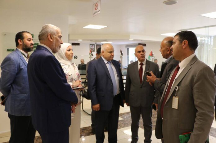 البكار يؤكد أهمية تطوير وتفعيل الخدمات الإلكترونية في الضمان الاجتماعي