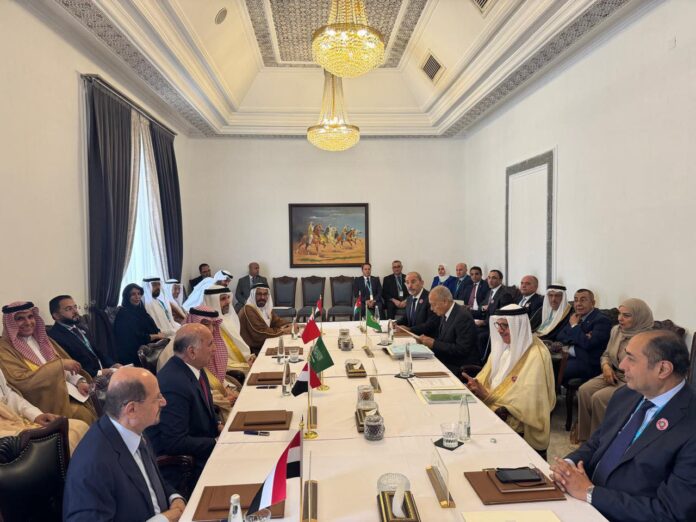 بدء أعمال اجتماع وزراء الخارجية العرب التحضيري للقمة العربية بدء أعمال اجتماع وزراء الخارجية العرب التحضيري للقمة العربية