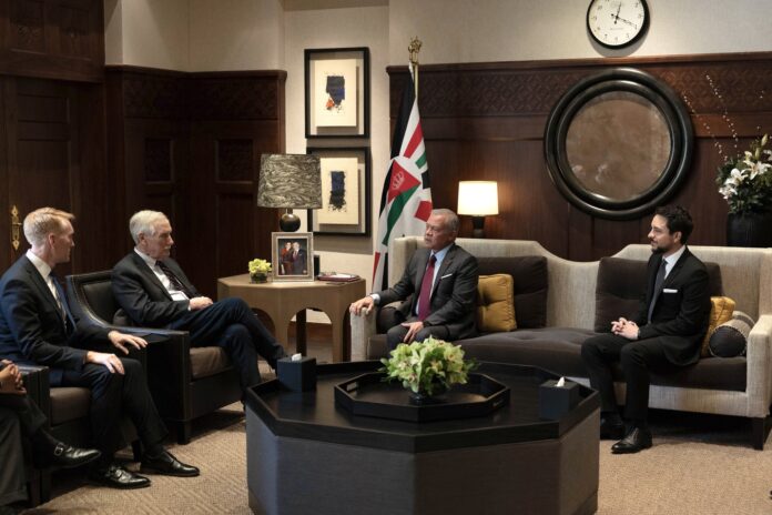 الملك يؤكد ضرورة التوصل الى تهدئة شاملة في المنطقة