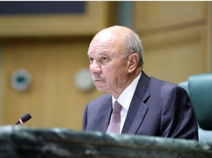 الفايز يهنئ القيادة الهاشمية والأسرة الأردنية بعيد الاستقلال