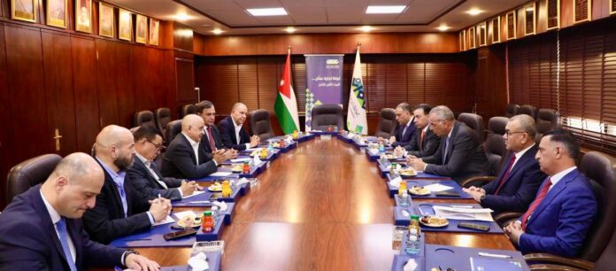 محافظة العاصمة وغرفة تجارة عمان يبحثان آليات التعاون والتنسيق المشترك