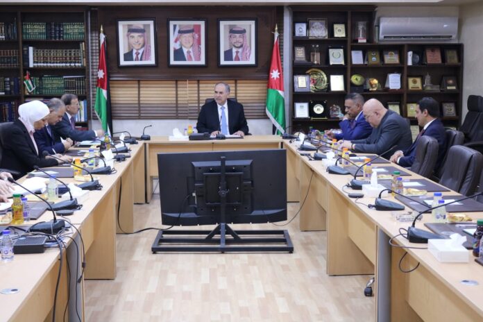 وزير العدل : اللجوء للتحكيم يتماشى مع رؤية التحديث الاقتصادي