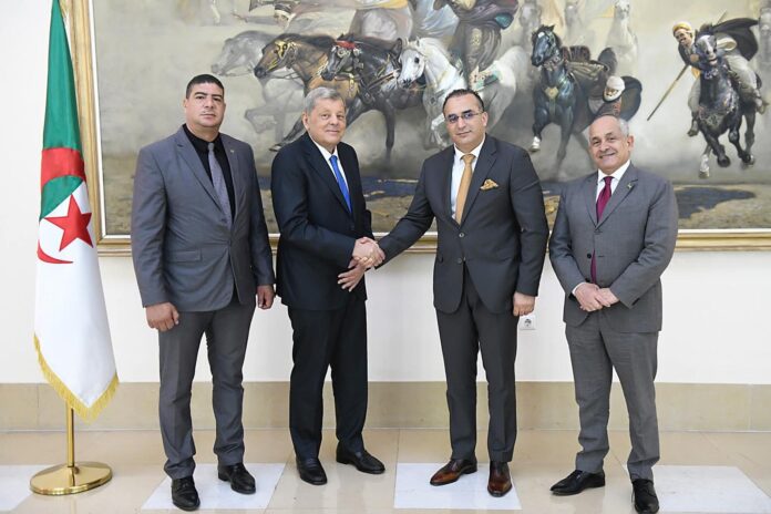 العينان دروزة و العايد يلتقيان رئيس لجنة الشؤون الخارجية في البرلمان الجزائري - صور