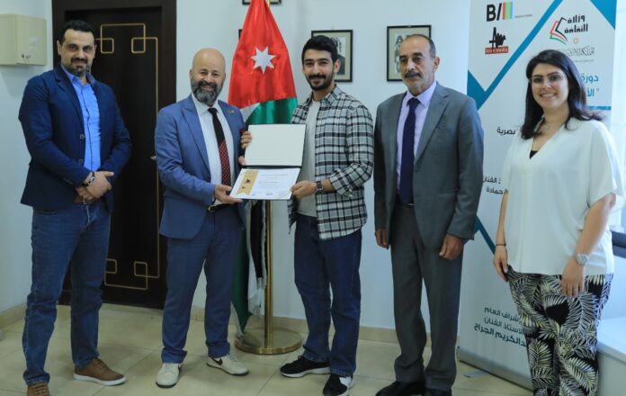 وزارة الثقافة: تخريج أول دفعة من طلبة دورة الإلقاء الدوبلاج ودمجهم بسوق العمل وزارة الثقافة: تخريج أول دفعة من طلبة دورة الإلقاء الدوبلاج ودمجهم بسوق العمل