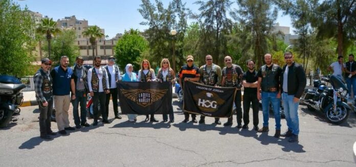 شاهد الصور .. زين تستكمل زراعة 600 شجرة حُرجية ومُثمرة في مدينة الحُسين للشباب شاهد الصور .. زين تستكمل زراعة 600 شجرة حُرجية ومُثمرة في مدينة الحُسين للشباب