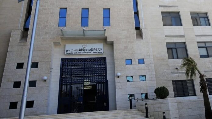 النزاهة تُحيل 46 قضية فساد في البلديات إلى القضاء