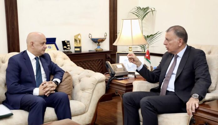 بعد عودته من سوريا .. الحاج توفيق والفراية يناقشان نتائج الزيارة - تفاصيل بعد عودته من سوريا .. الحاج توفيق والفراية يناقشان نتائج الزيارة - تفاصيل