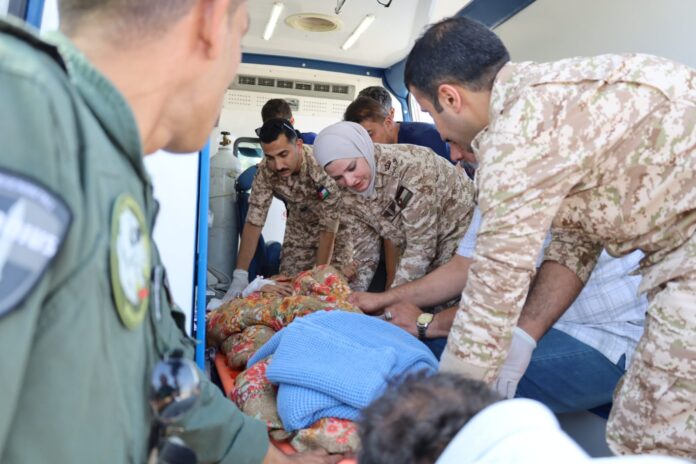 وصول 4 أطفال من غزة تم إجلاؤهم بواسطة طائرات سلاح الجو الملكي