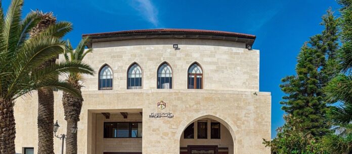 تخصيص عوائد أرقام المركبات المميزة لدعم صندوق الطالب الجامعي - تفاصيل