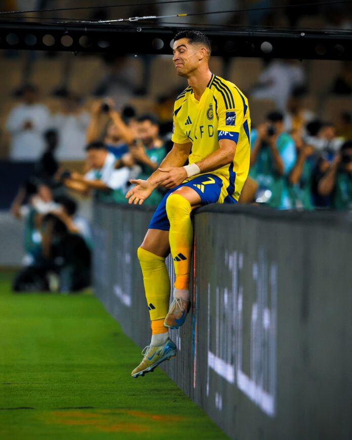 تنفيذا لرغبة رونالدو .. النصر السعودي يفتح الباب امام نواف العقيدي ليكون حارسه الاساسي تنفيذا لرغبة رونالدو .. النصر السعودي يفتح الباب امام نواف العقيدي ليكون حارسه الاساسي