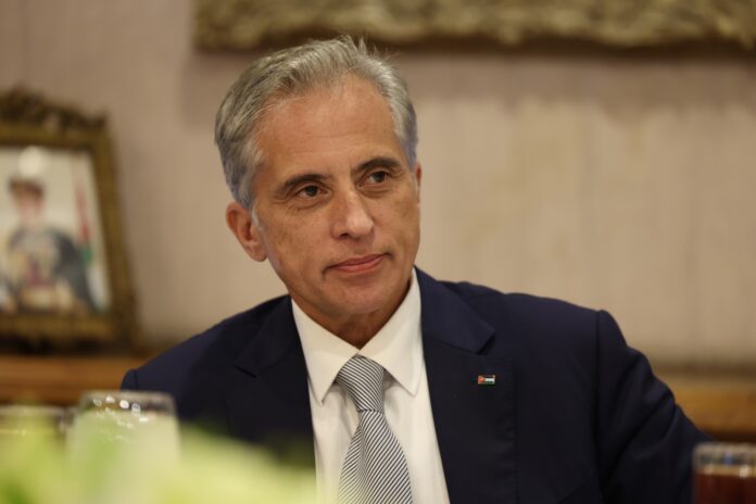 التعديل الوزاري الاول على حكومة حسان .. بماذا يختلف ؟