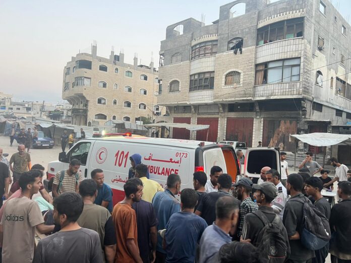 غزة تزف 11 شهيدا قضوا بقصف الاحتلال لشقة سكنية وخيمة غزة تزف 11 شهيدا قضوا بقصف الاحتلال لشقة سكنية وخيمة