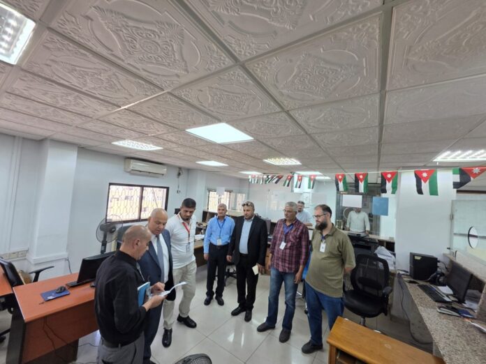 وزير العمل في زيارة تفقدية الى محافظة اربد