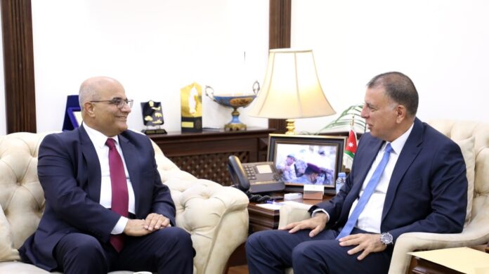 نقيب الصحفيين : الطريق نحو التنظيم قد يكون طويلا