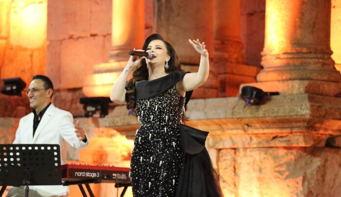 ديانا كرزون تتألق وتُشعل المدرج الجنوبي في جرش بحفل وطني فني بامتياز