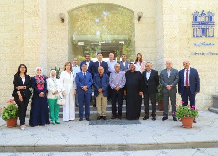جامعة البترا ومنتدى المستثمر العربي العالمي يوقعان مذكرة تفاهم لتعزيز ريادة الأعمال والابتكار