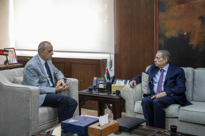 وزير السياحة : نعمل على إعادة تفعيل منصة  وزير السياحة : نعمل على إعادة تفعيل منصة