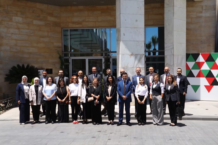 وزارة الشباب تبحث مع القطاع الخاص سبل تعزيز الشراكة لتمكين الشباب اقتصادياً