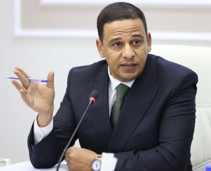 النائب ايمن ابو هنية يكتب :  النائب ايمن ابو هنية يكتب :