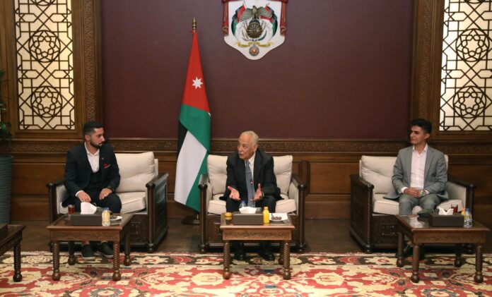 العيسوي: الملك وولي العهد يعززان دور الشباب في الابتكار والريادة العيسوي: الملك وولي العهد يعززان دور الشباب في الابتكار والريادة