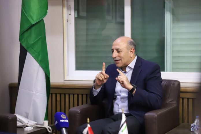 الشبلي يلتقي وسائل الاعلام في وزارة الاتصال الحكومي