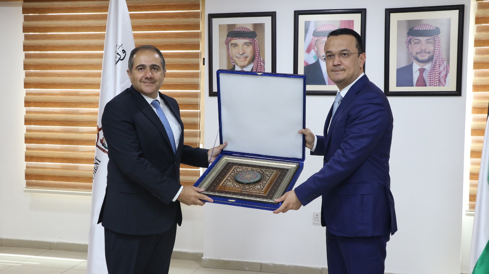 وزير الاستثمار يدعو الشركات الأوزبكية للاستفادة من الموقع الاستراتيجي للأردن