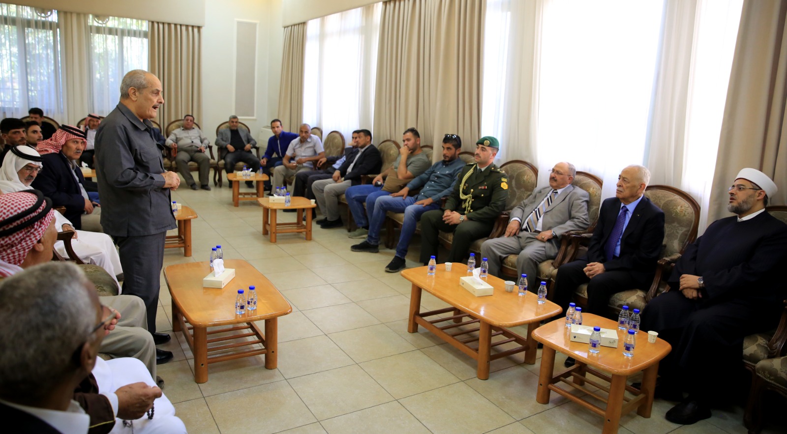 مندوبا عن الملك وولي العهد.. العيسوي يعزي بوفاة العميد المعايطة